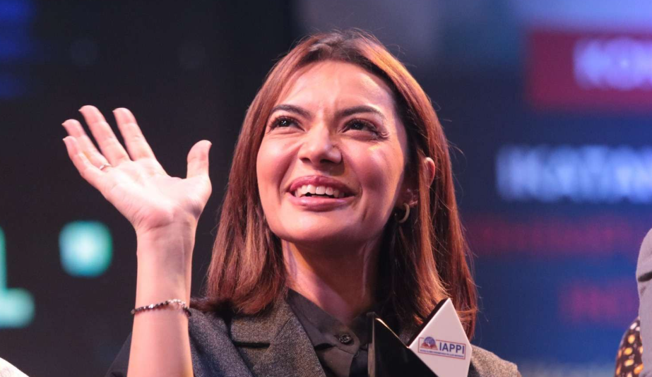 Seni Bertanya Najwa Shihab untuk Membongkar Kebohongan Bisnis